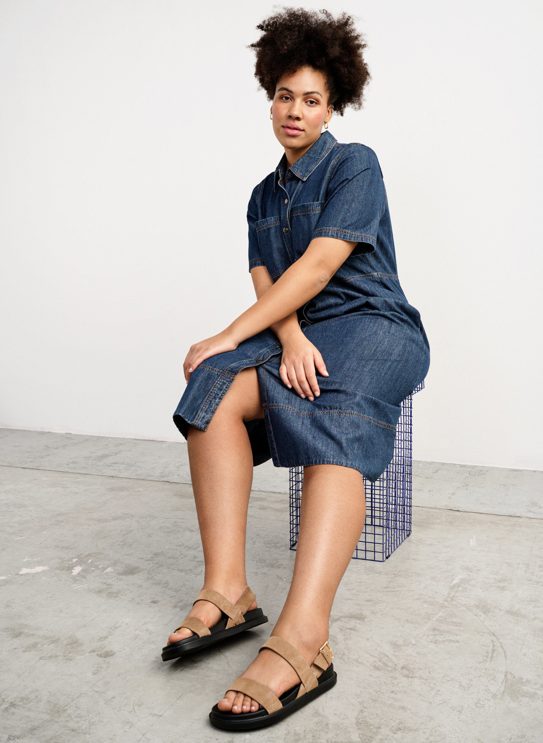 Zizzifashion Wide fit sandal in suede, Brown, Image image number 0