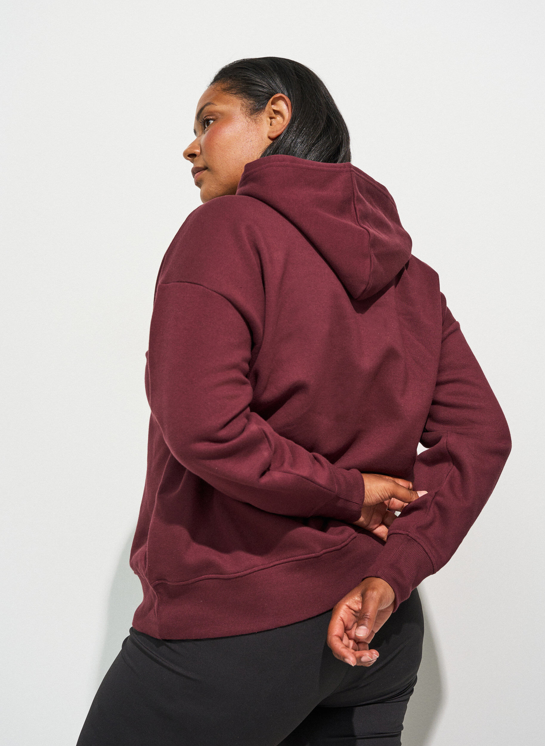 ZizzifashionHoodie with chest print, Red, Model image number 2