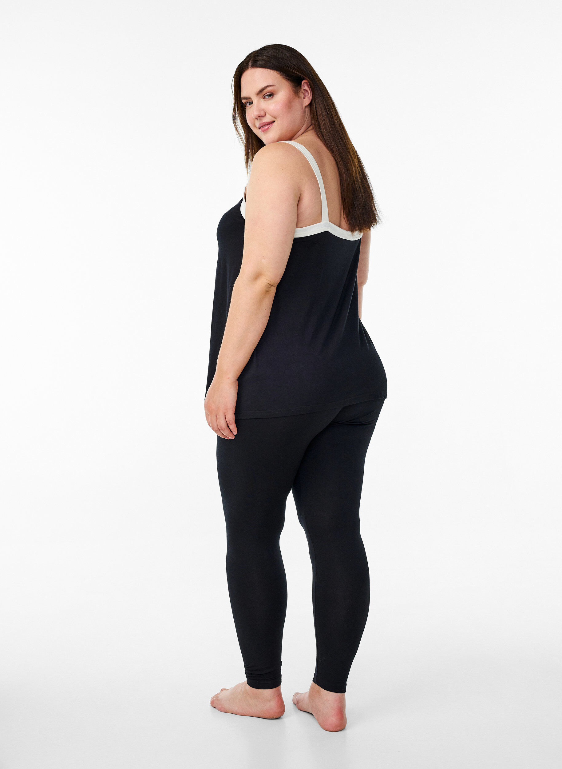 Zizzifashion Ankle-length leggings in viscose, Black, Model image number 1