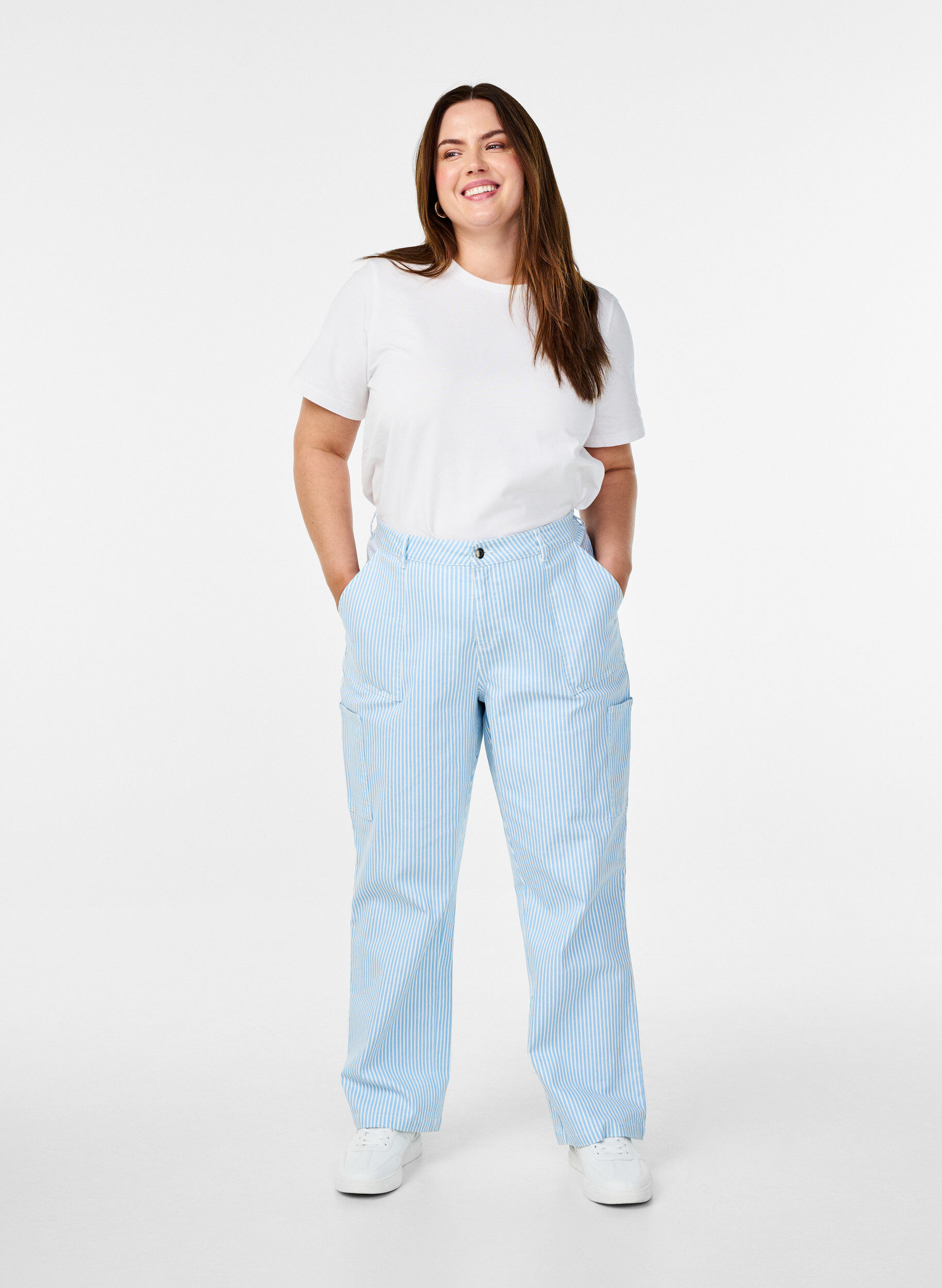 Zizzifashion T-shirt in organic cotton with a round neck, Bright White, Model image number 2