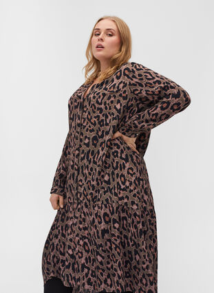 Printed viscose midi dress, Ivy Green Leopard, Model image number 2