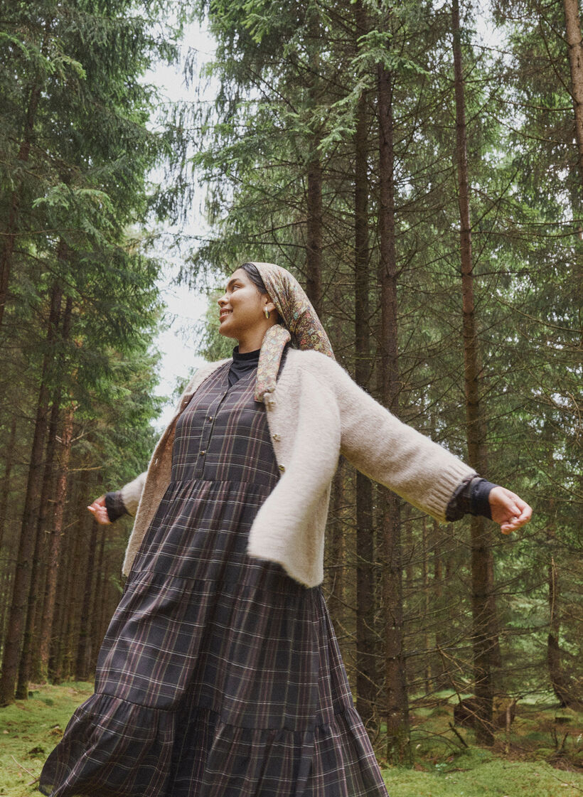 Checked midi dress with a tiered skirt, Brown, Image image number 0