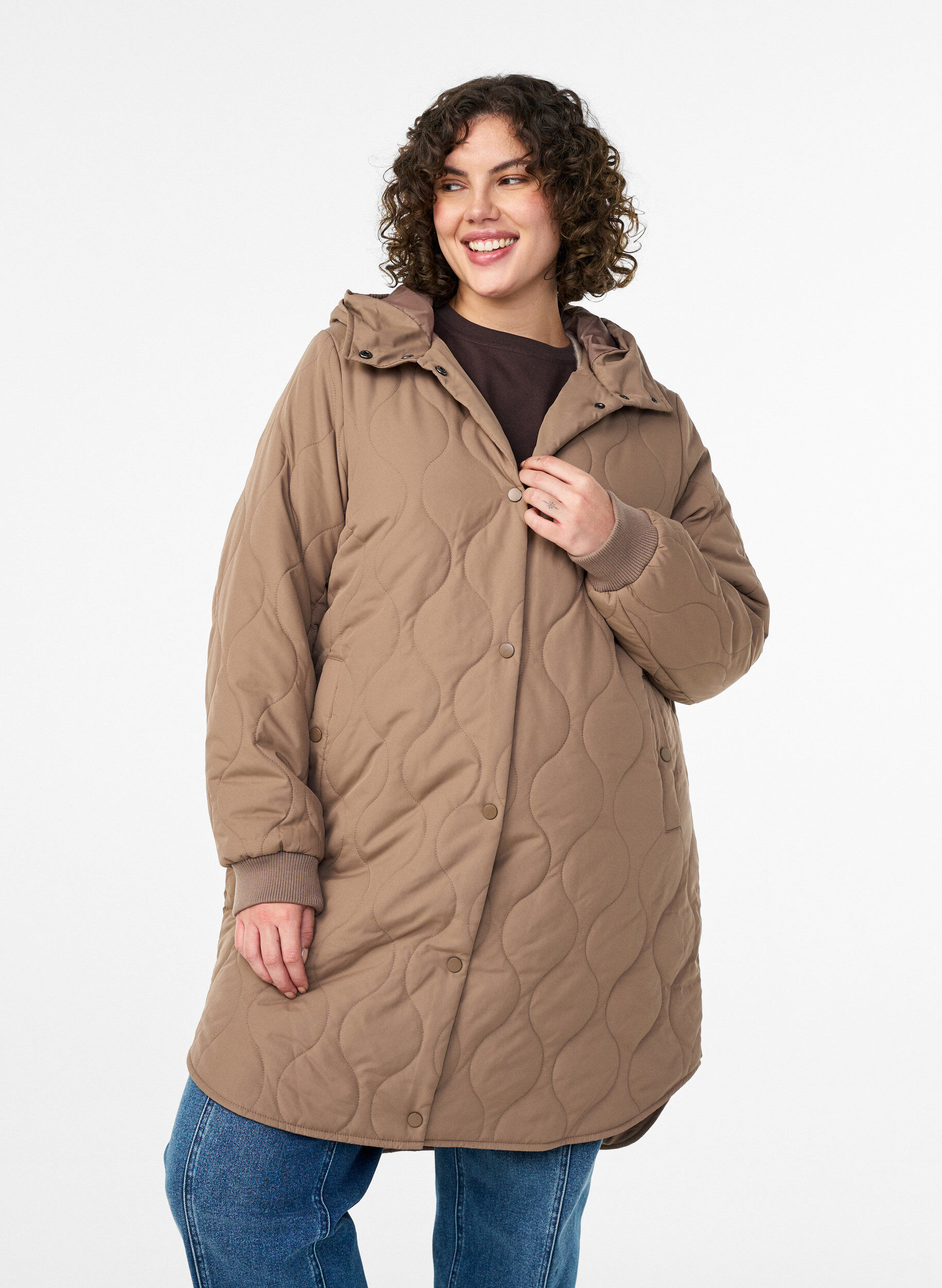 Mid-length quilted jacket with a hood, Brown, Model