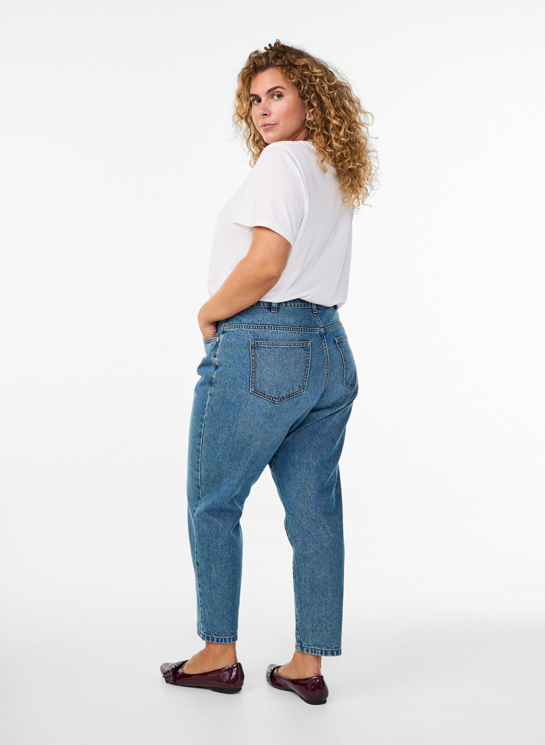 ZizzifashionMille Mom Fit Jeans with high waist, Blue, Model image number 1