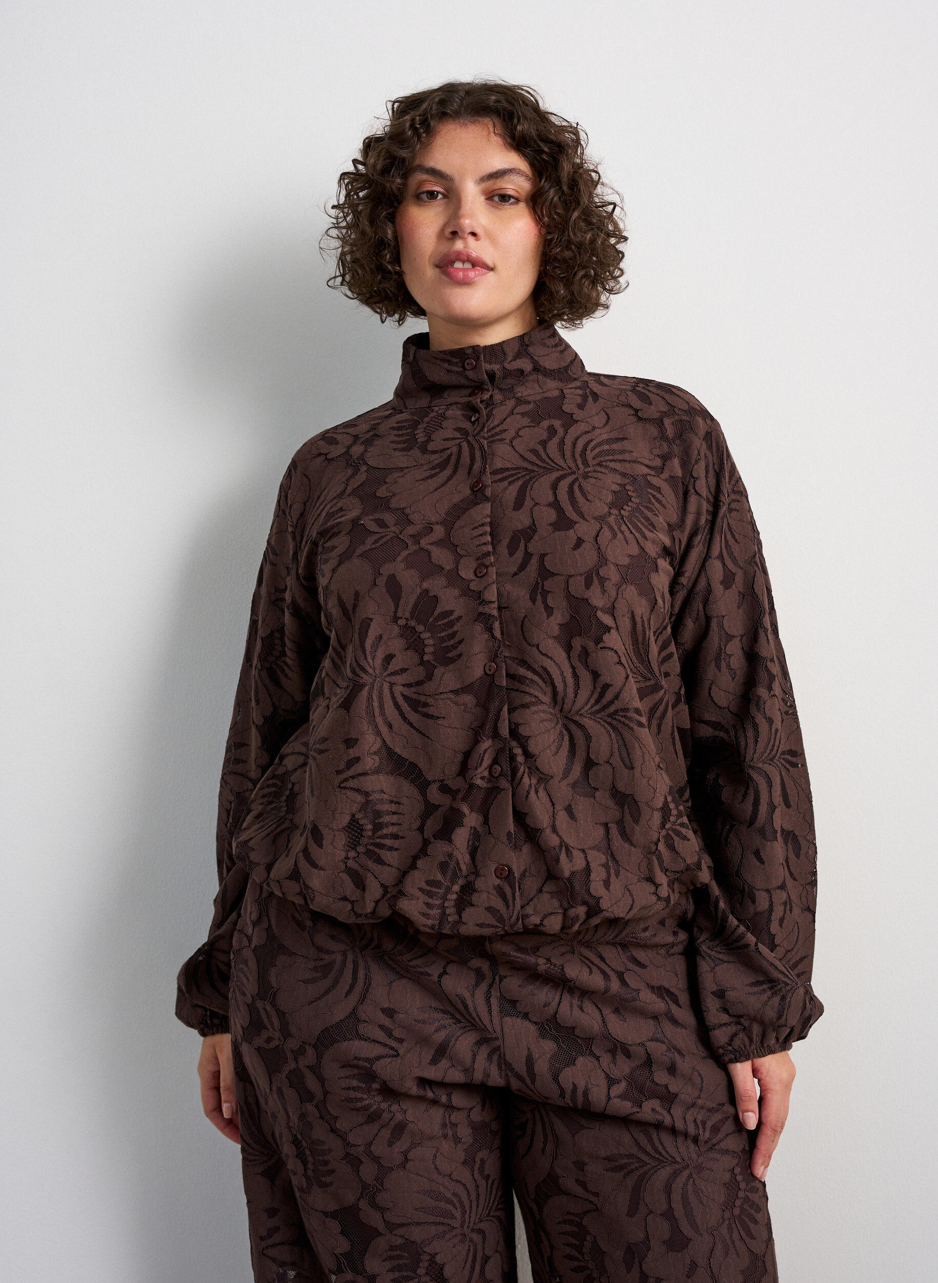 Bomber jacket with floral jacquard, Brown, Model