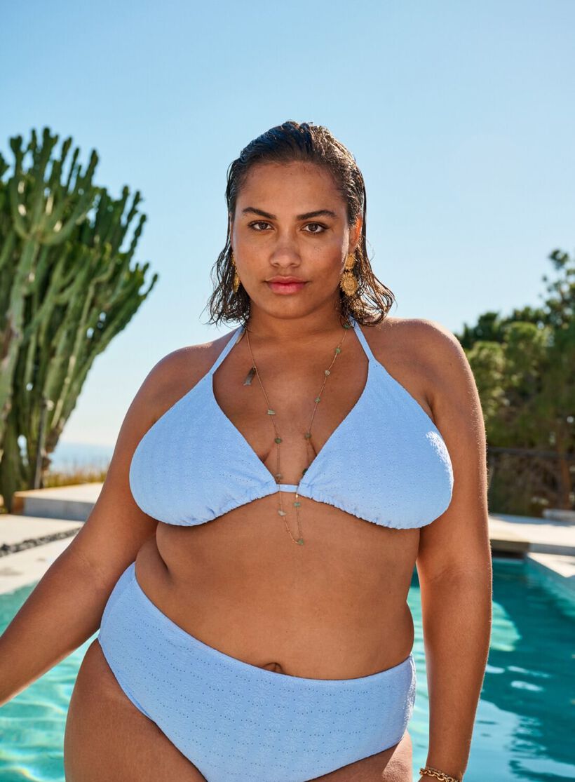 Triangle bikini, , Model