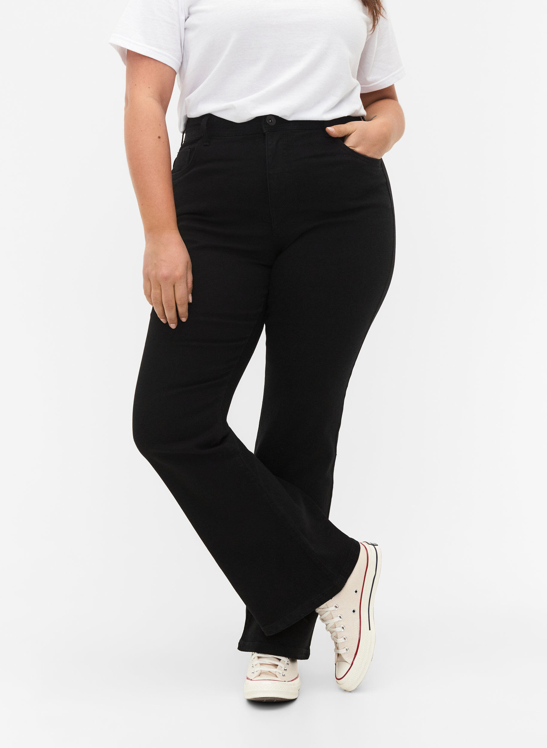 Zizzifashion High waisted jeans with bootcut, Black, Model image number 2