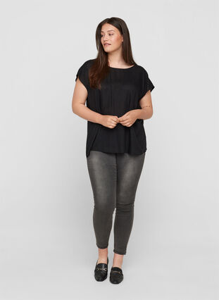 Short-sleeved blouse in viscose, Black, Model image number 2