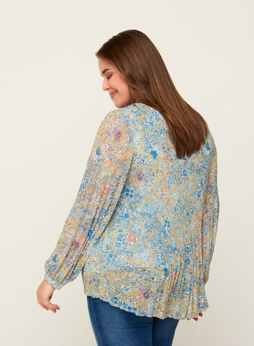 Plisse blouse with floral print, Light Blue Multi AOP, Model image number 1