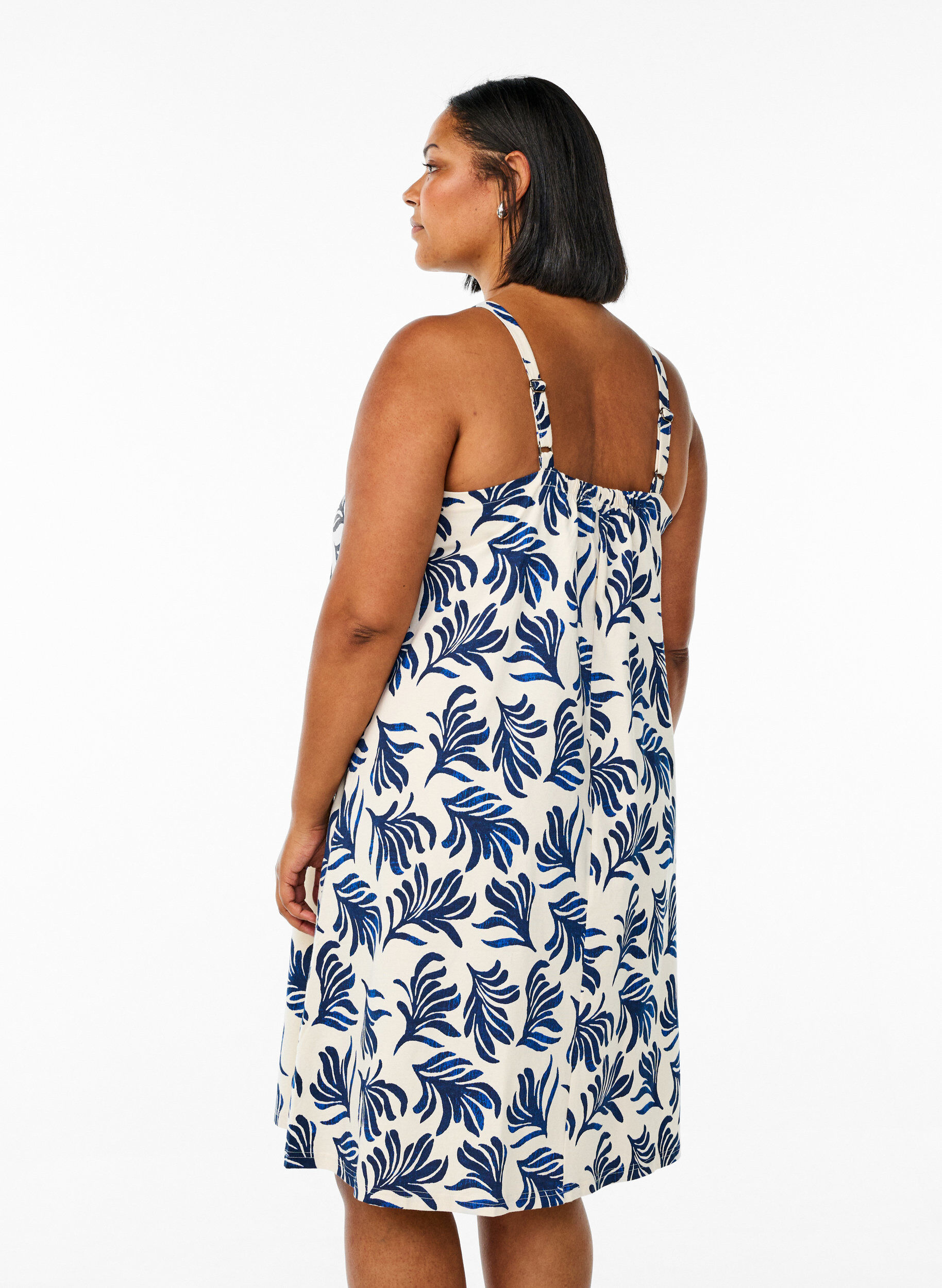 Zizzifashion Knee-length strap dress in organic cotton, White, Model image number 2