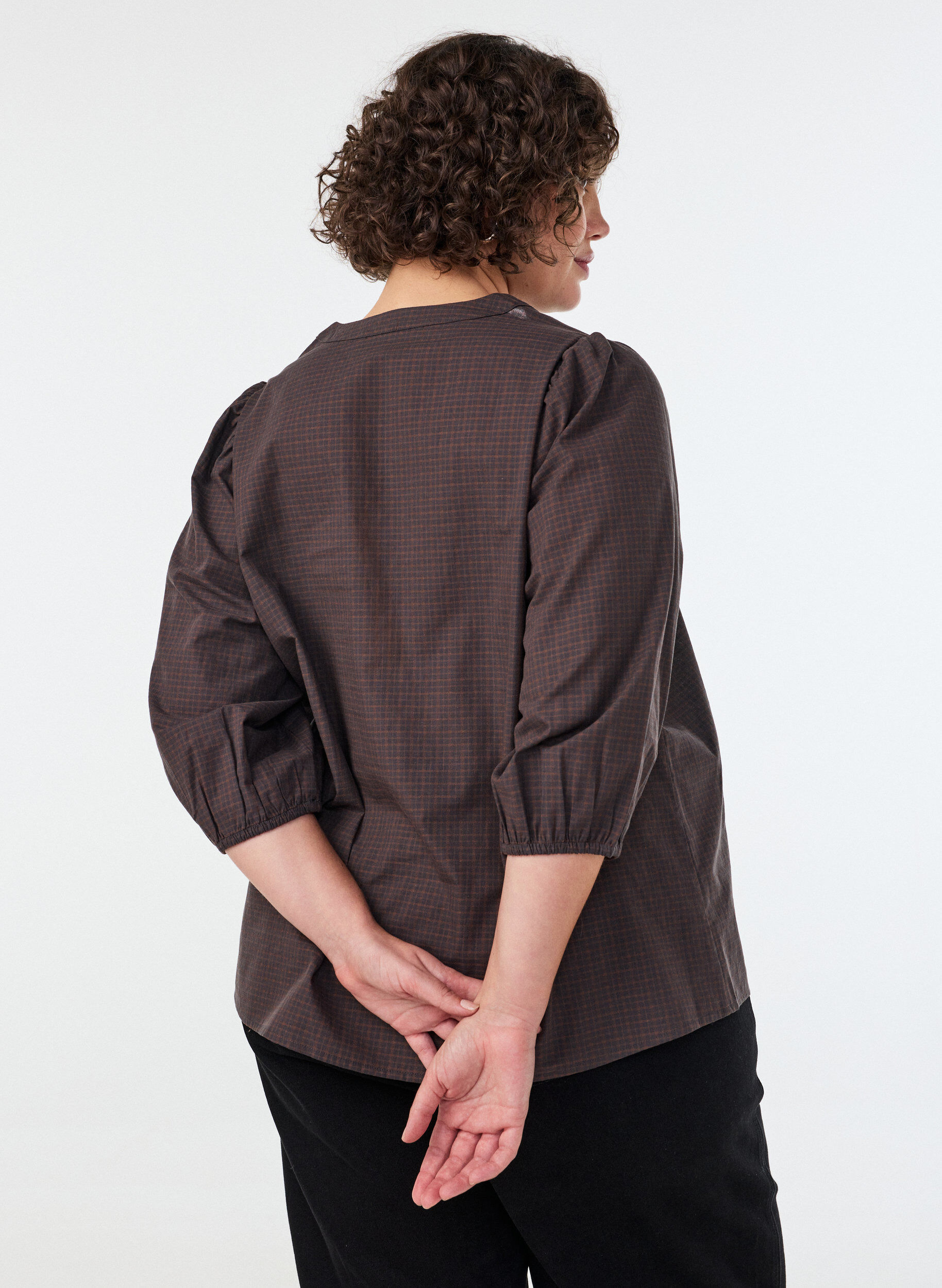 ZizzifashionChecked blouse with V-neck and 3/4 sleeves, Brown, Model image number 2