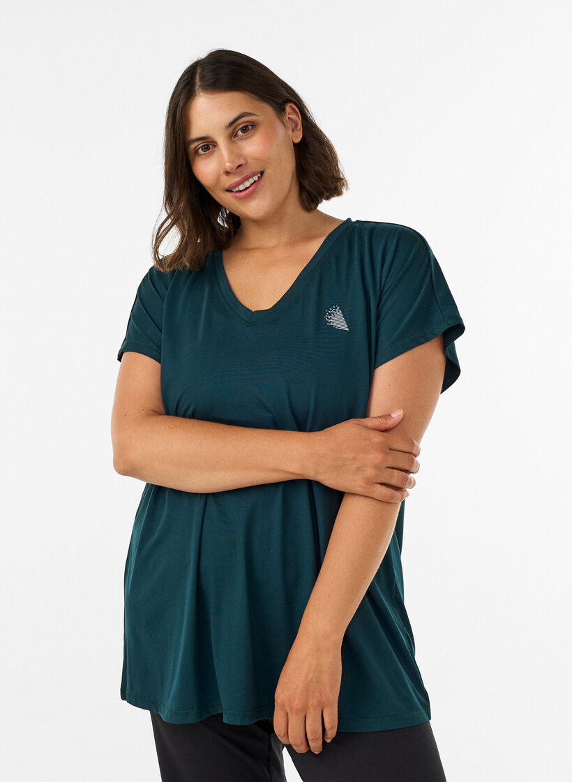 Loose training t-shirt with V-neck, Green, Model image number 0