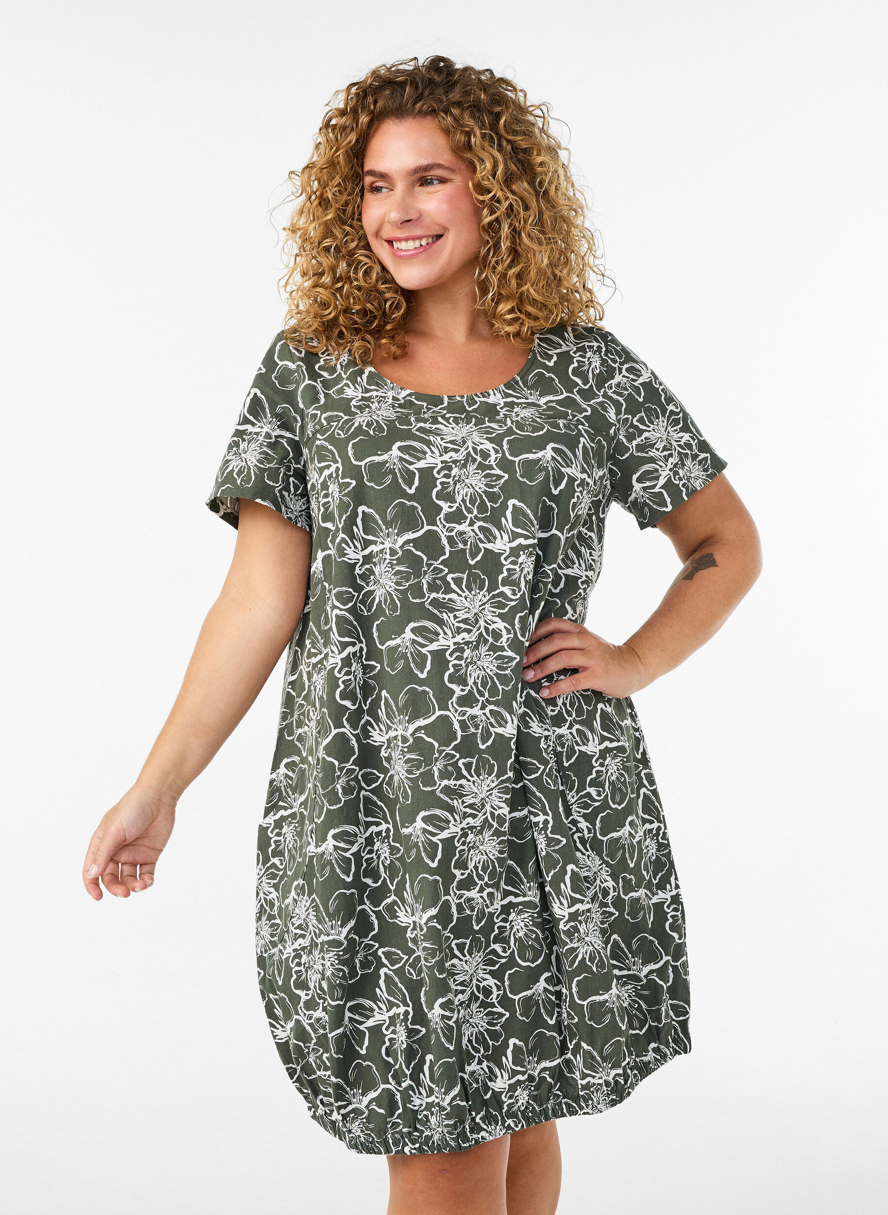 Zizzifashion Short-sleeved cotton dress with print, Green, Model image number 0