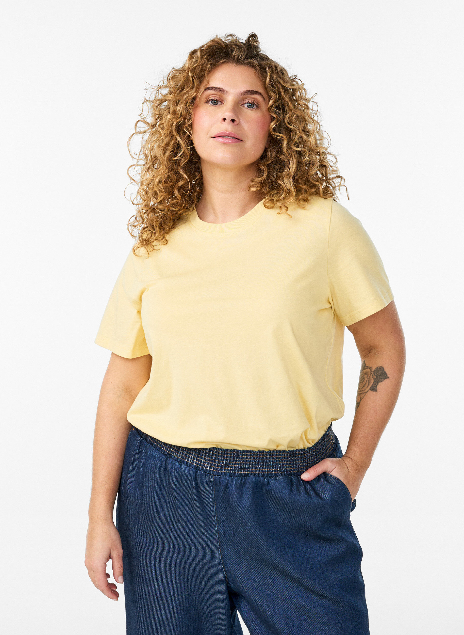 ZizzifashionBasic cotton T-shirt with round neck, Yellow, Model image number 0