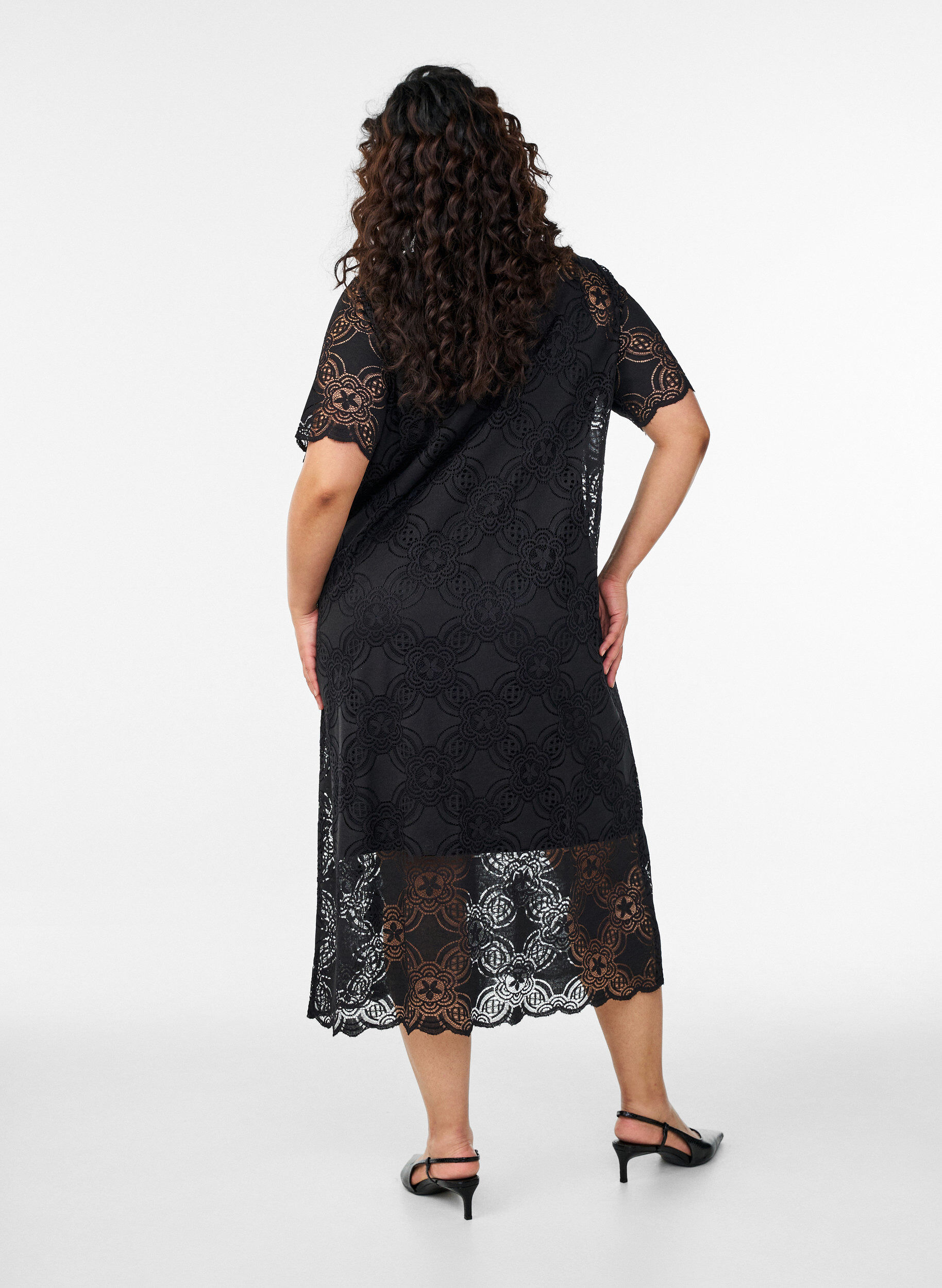Zizzifashion Lace midi dress with 1/2 sleeves, Black, Model image number 1