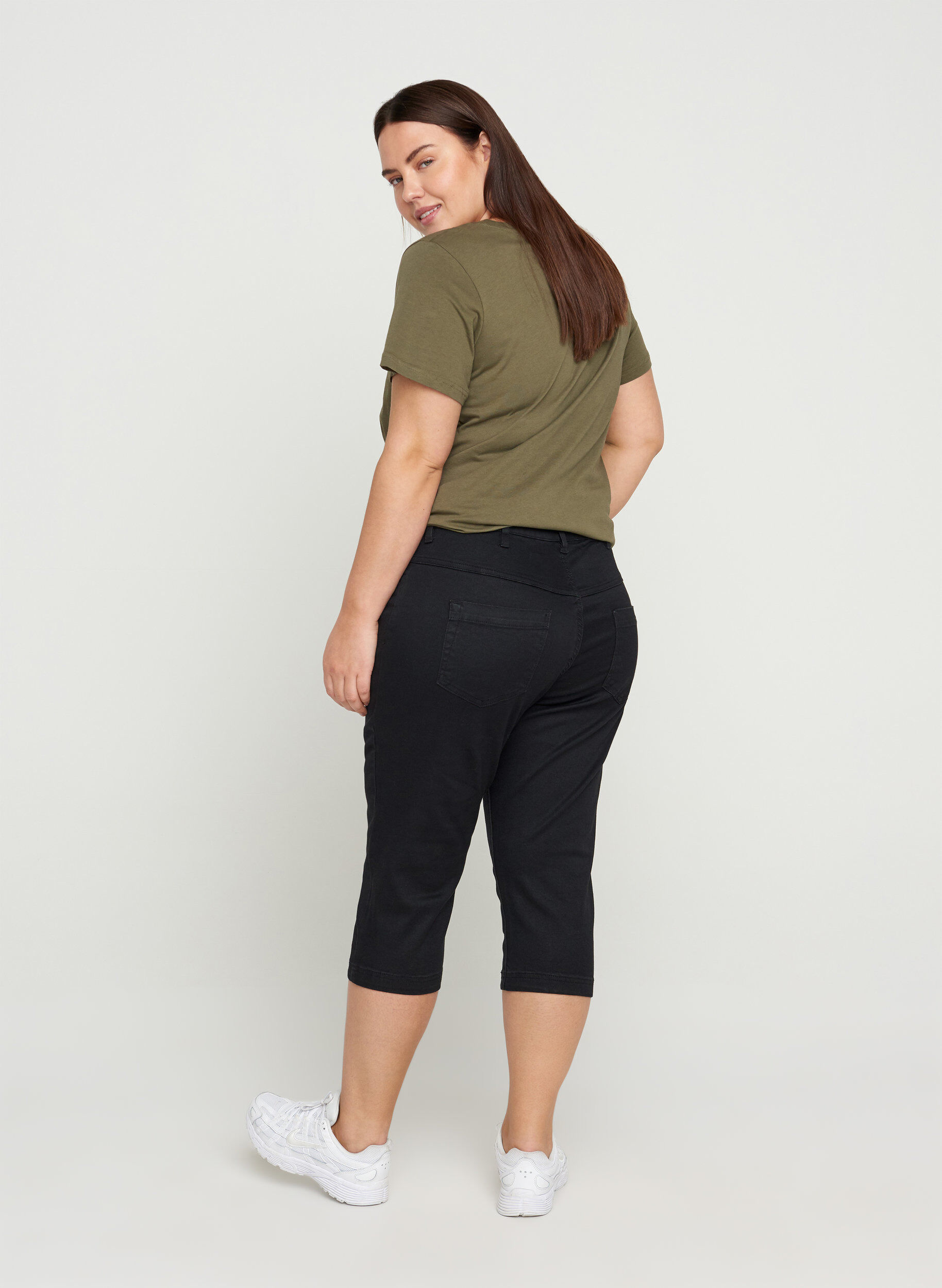 Zizzifashion Slim fit Emily capri jeans, Black, Model image number 2