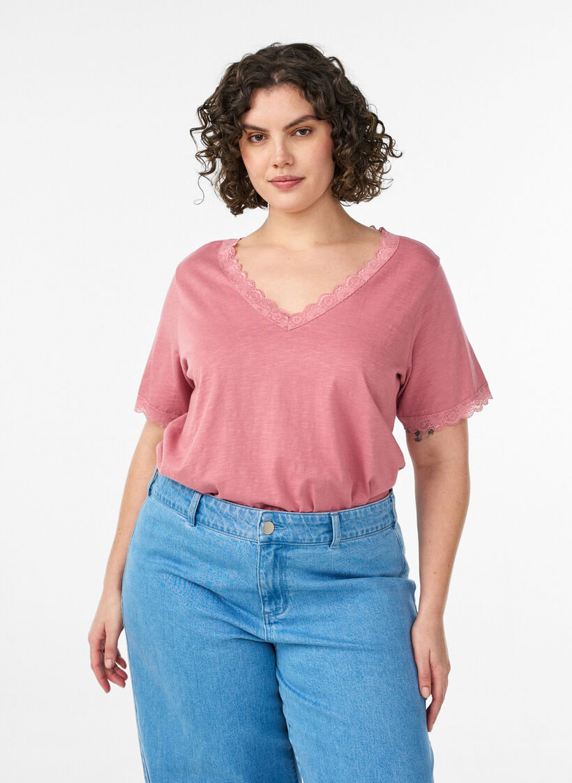 T-shirt with lace trim, Rose, Model image number 0