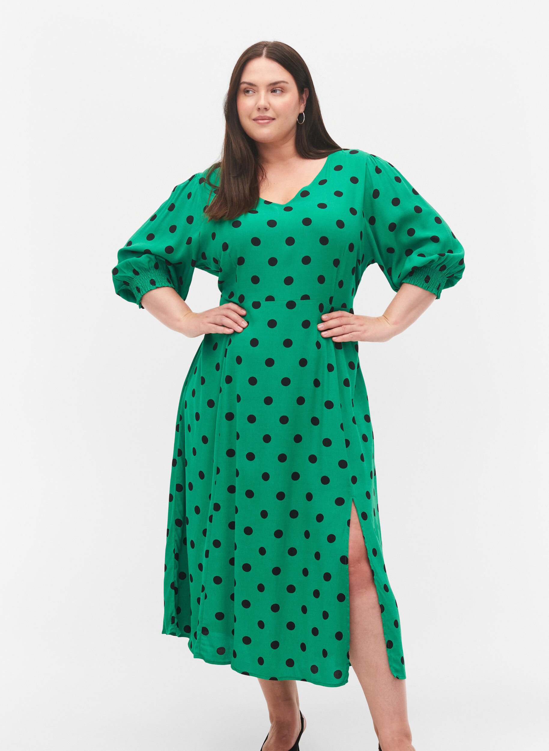 Zizzifashion Polka dot viscose midi dress, Jolly Green Dot AOP, Model image number 0