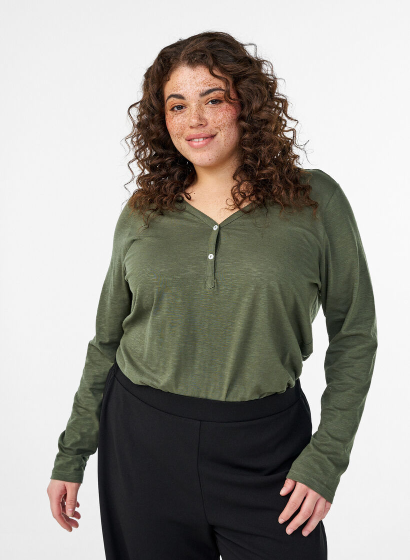 FLASH - Long-sleeved t-shirt with V-neck and buttons, Green, Model image number 0