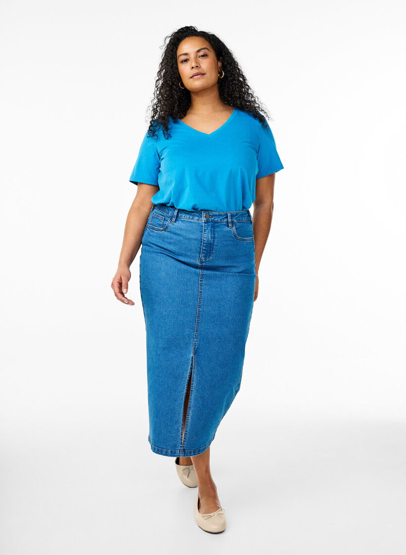 V-neck T-shirt, Blue, Model image number 1