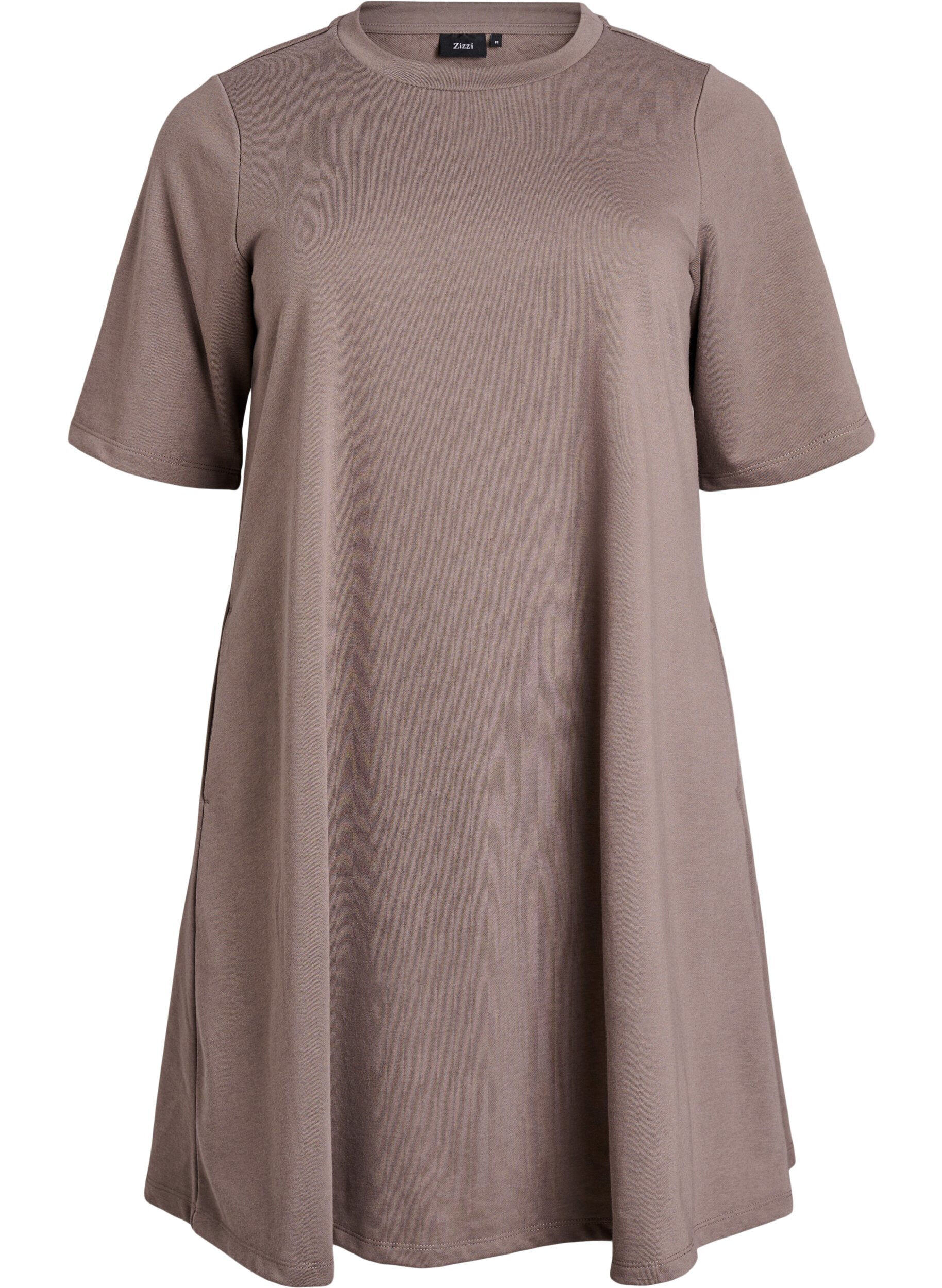 Knee-length jersey dress with pockets and A-line shape