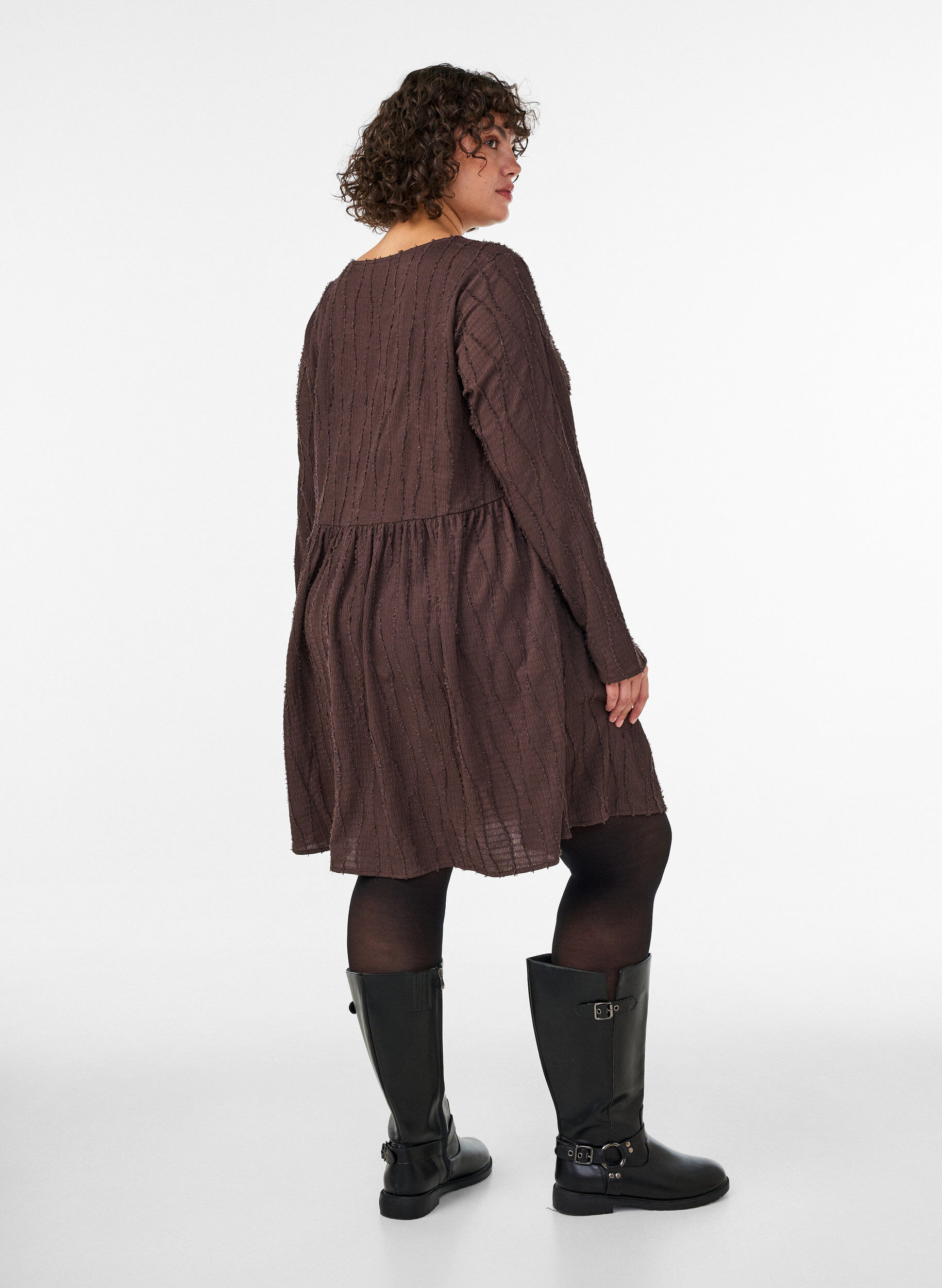ZizzifashionShort jersey dress with a wavy textured pattern, Brown, Model image number 2
