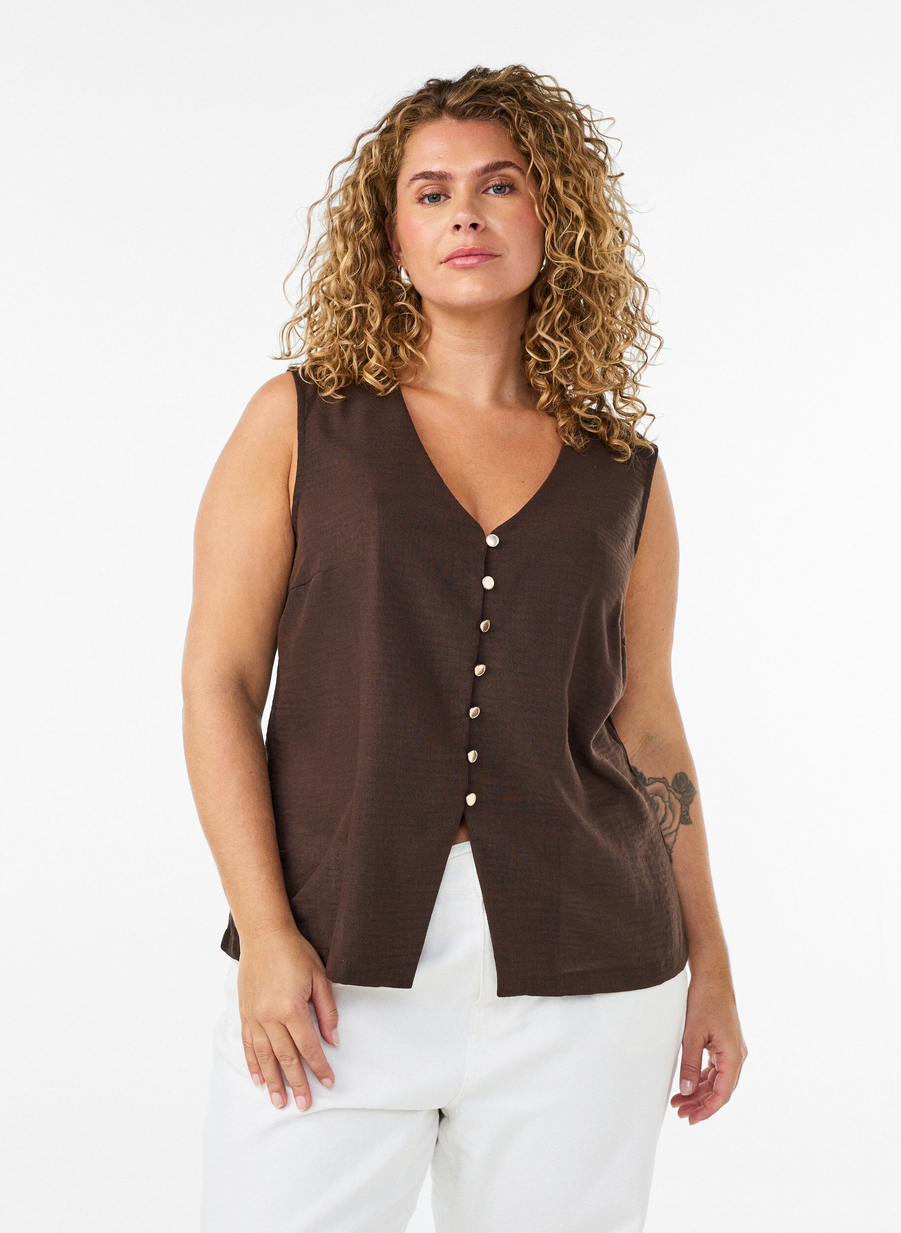 Zizzifashion Sleeveless vest with a V-neck and buttons, Brown, Model image number 0