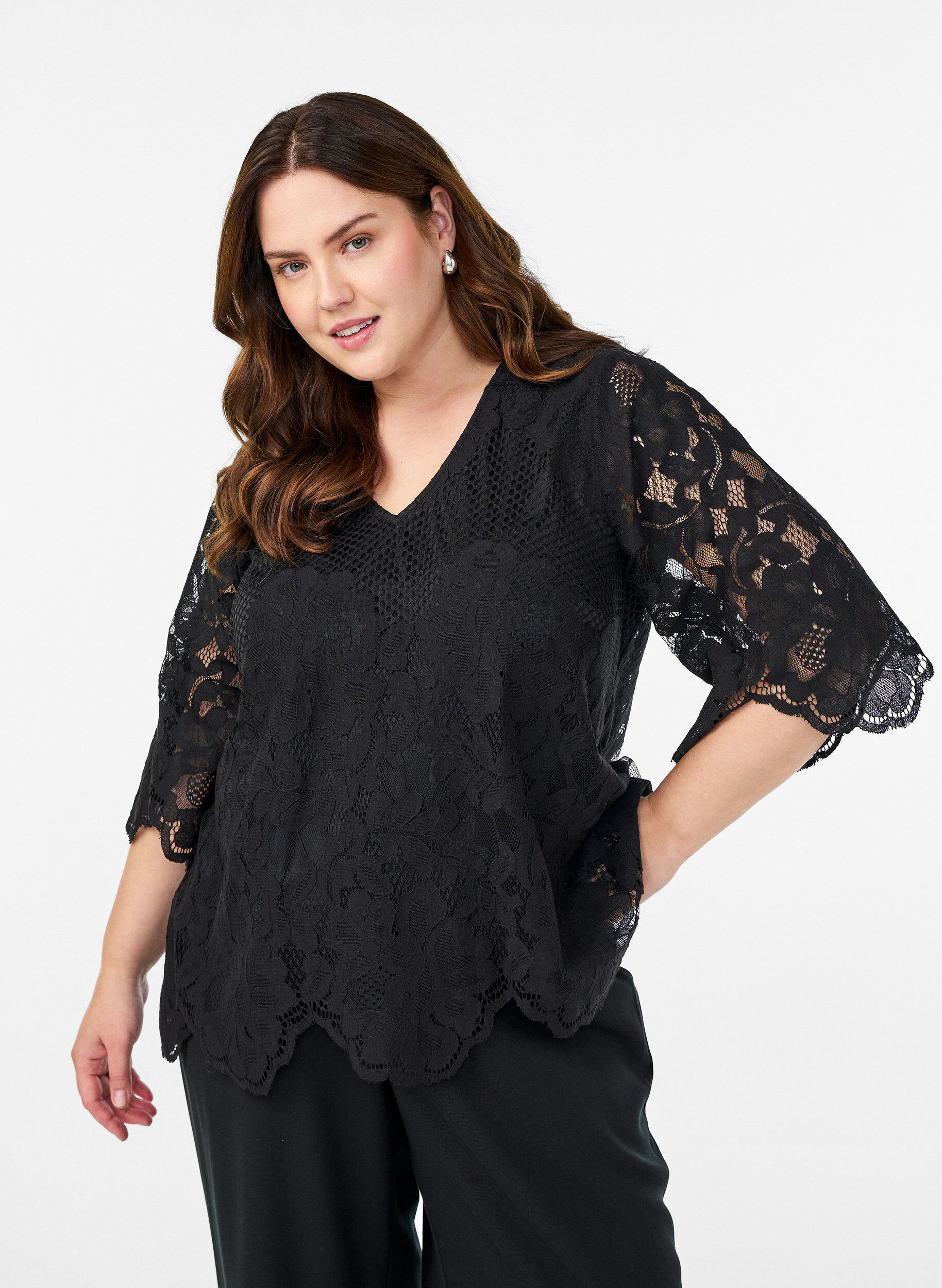Lace blouse with V-neck and 1/2 sleeves, Black, Model