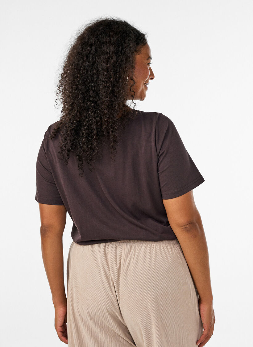 T-shirt with motif, Brown, Model image number 2