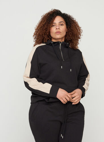 Sweatshirt with a hood and pocket, Black, Model image number 0