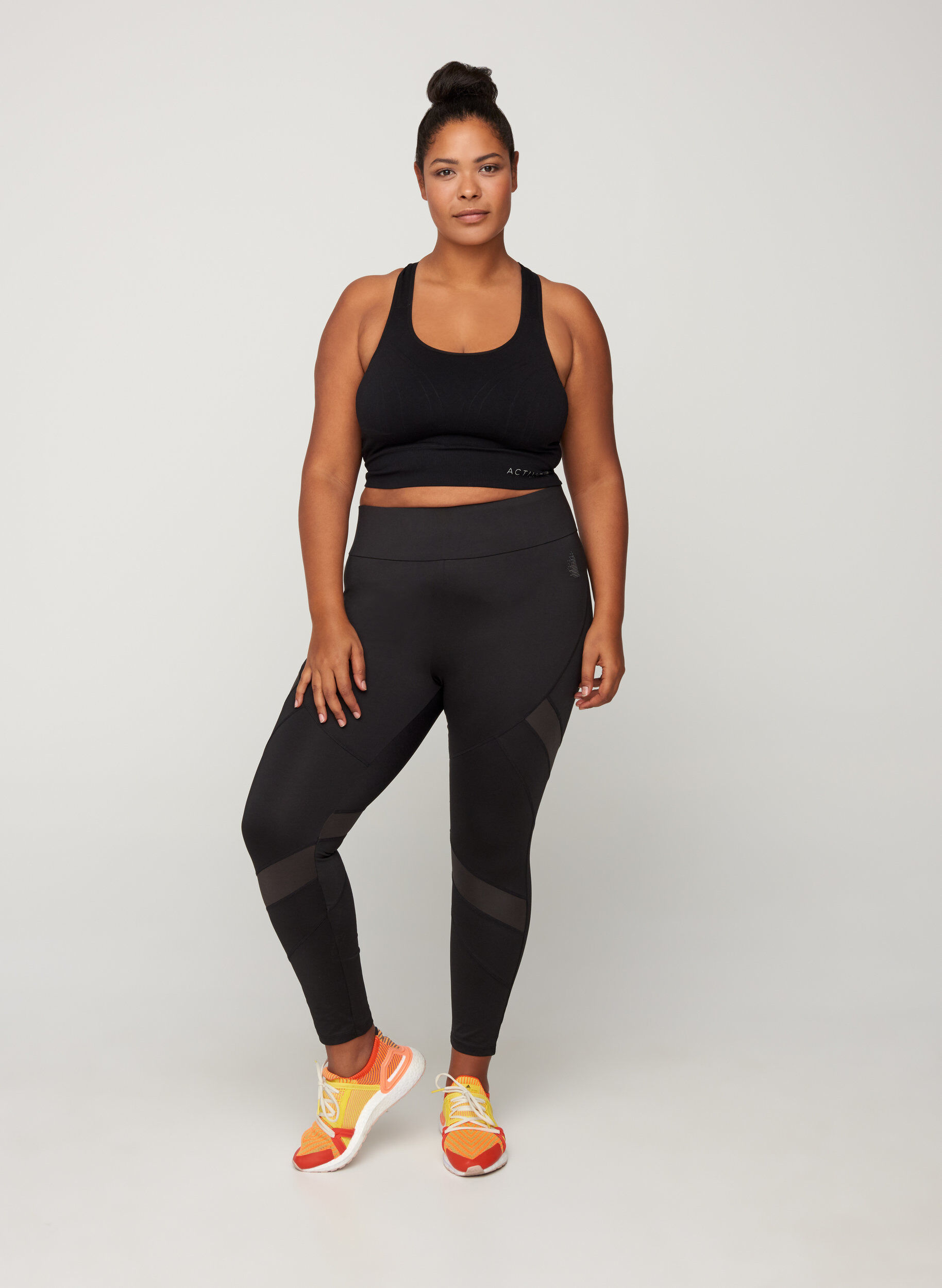 Zizzifashion Cropped sports leggings with mesh, Black, Model image number 2
