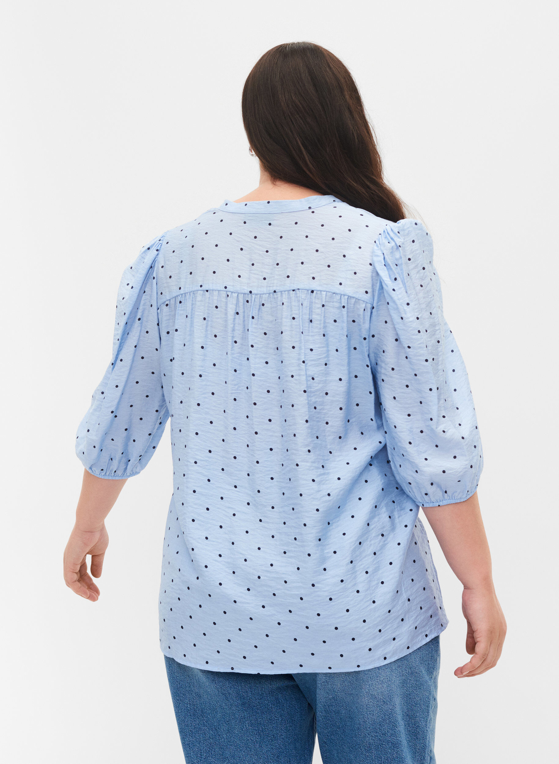 Zizzifashion 	 Dotted blouse with 3/4 sleeves in viscose material, Light Blue Dot, Model image number 1