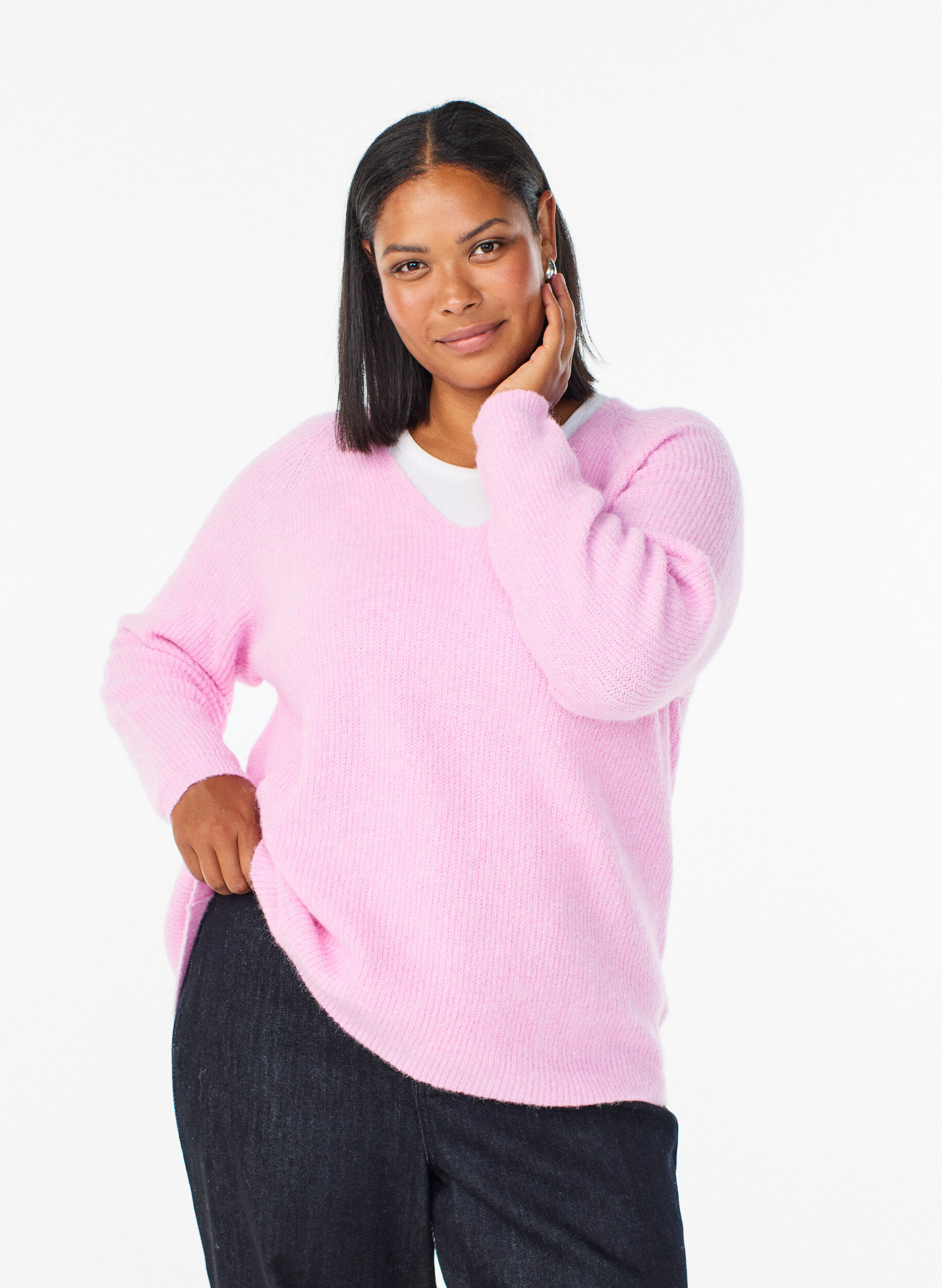 Knitted blouse with V-neck and raglan sleeves, Pink, Model