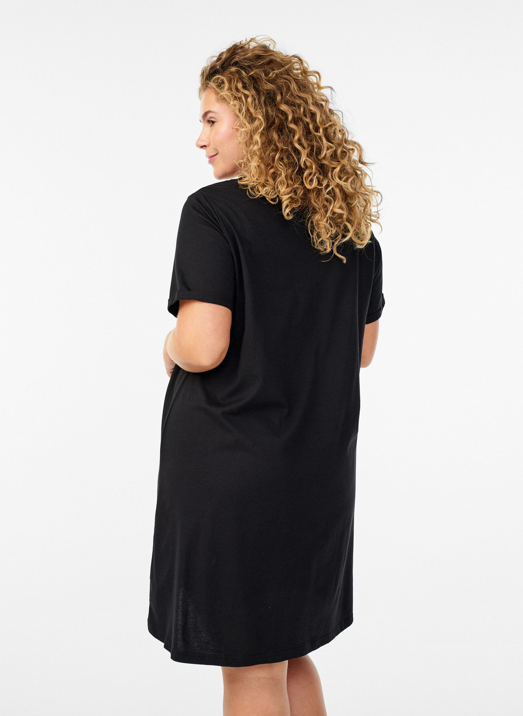 Zizzifashion Short-sleeved nightgown in organic cotton, Black, Model image number 2
