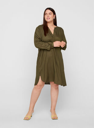 Long-sleeved dress in viscose, Ivy Green, Model image number 2