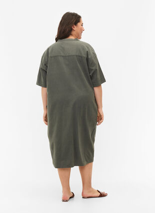 FLASH - Short sleeved midi dress in cotton, Balsam Green, Model image number 1