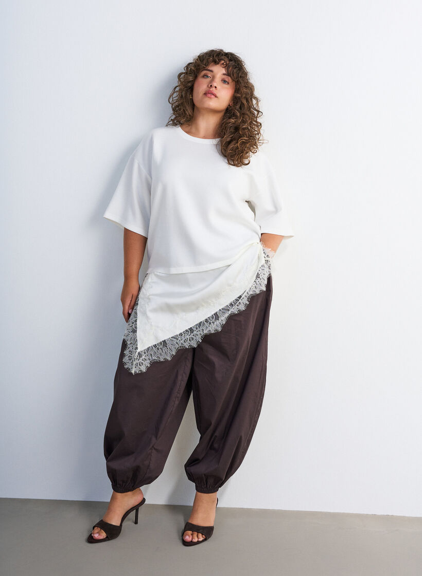 Jersey blouse with a layered look and lace, Vanilla, Model image number 0