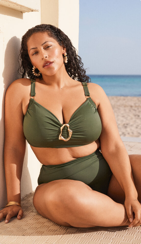 <strong>SWIMWEAR THAT FEELS </strong>